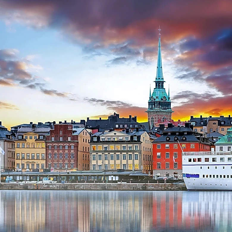 Airbnb Experiences: A Weekend Trip with Strangers in Sweden Proves Rewarding