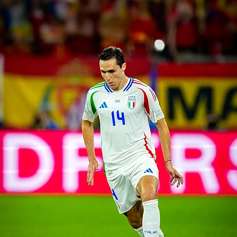 Gary Neville Highlights England's Favorable Position Against Norway in World Cup Quarter-Final
