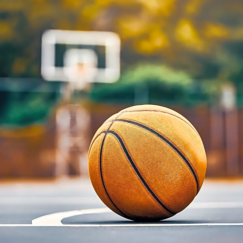 Cheryl Reeve Sets WNBA Record for Career Wins as Minnesota Lynx Triumph Over Connecticut Sun