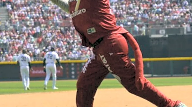 Cincinnati Reds Dominate Phillies with Five Home Runs in 11-5 Victory