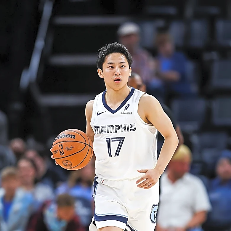 Caleb Wilson's Three-Point Performance Shines in Bulls vs. Grizzlies Summer League Game