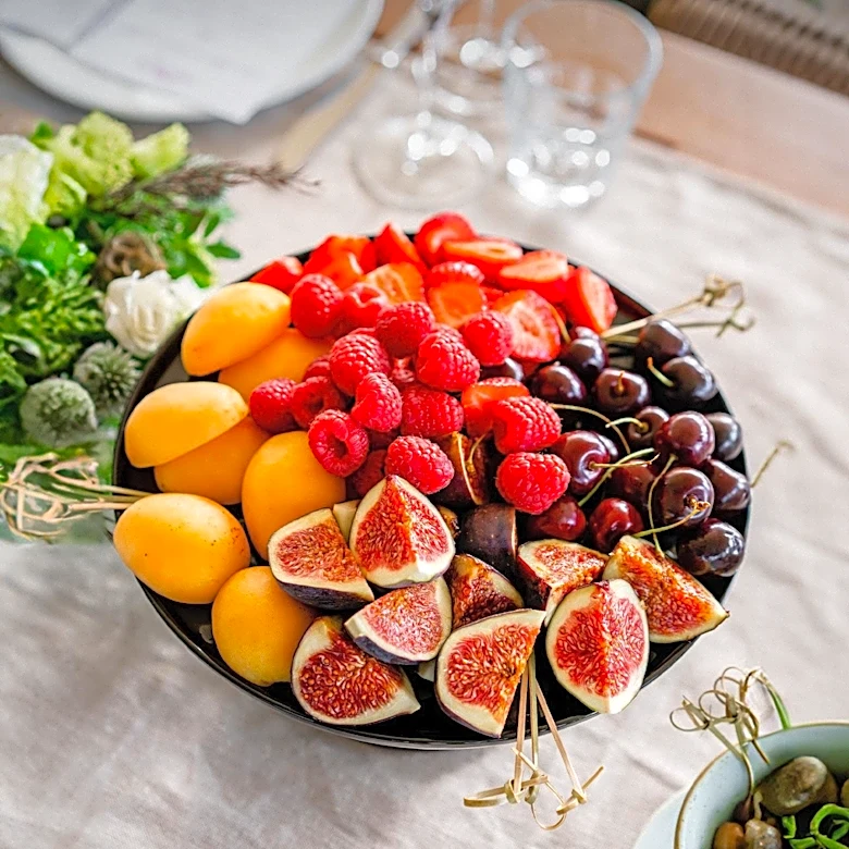 Healthy Aging Expert Advocates Dinner Parties for Longevity and Wellbeing