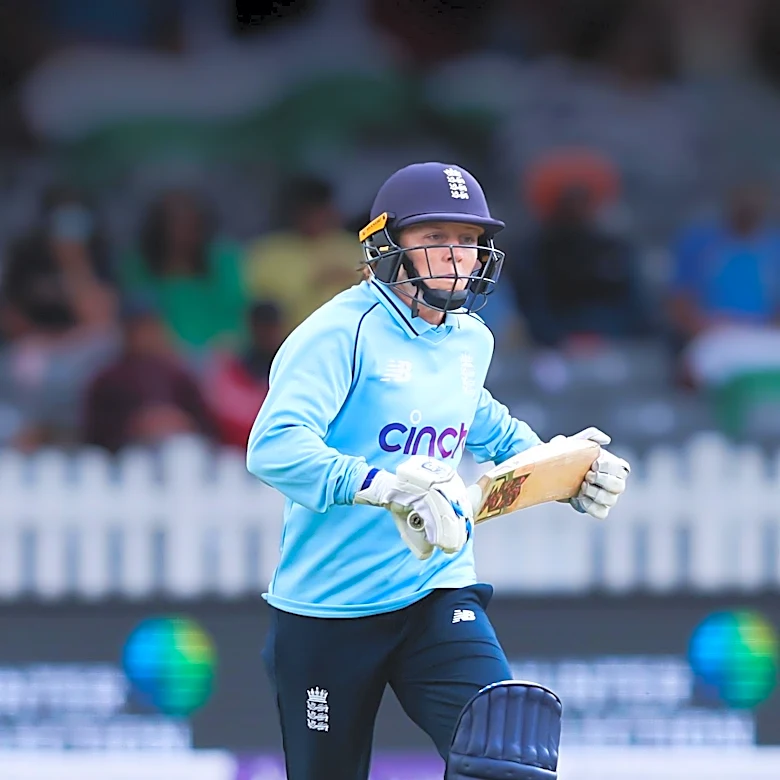Heather Knight's Legacy in English Cricket: A Farewell to a Game-Changer