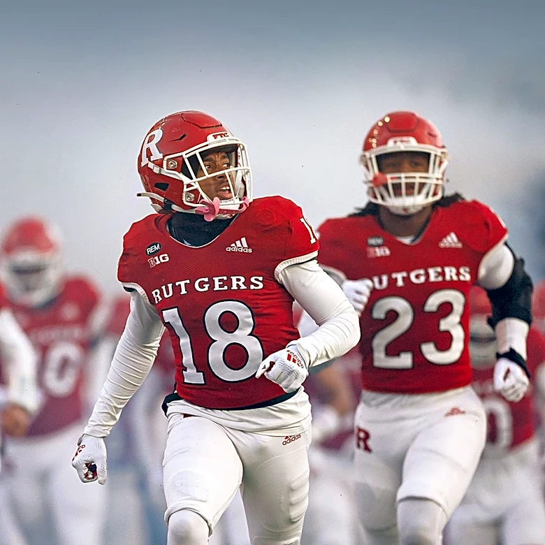Yahoo Introduces College Fantasy Football Leagues for 2026 Season