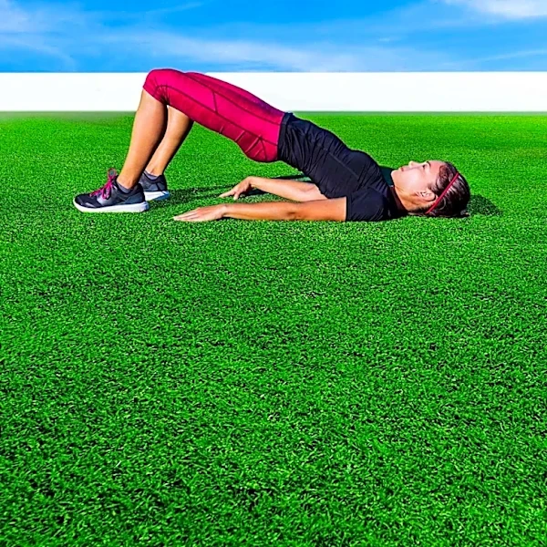 Physical Therapist Recommends Glute Bridge Marches for Knee Pain Relief