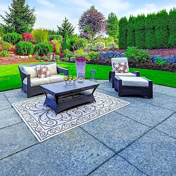 Bed Bath Beyond Offers Major Discounts on Outdoor Rugs, Enhancing Summer Decor Options