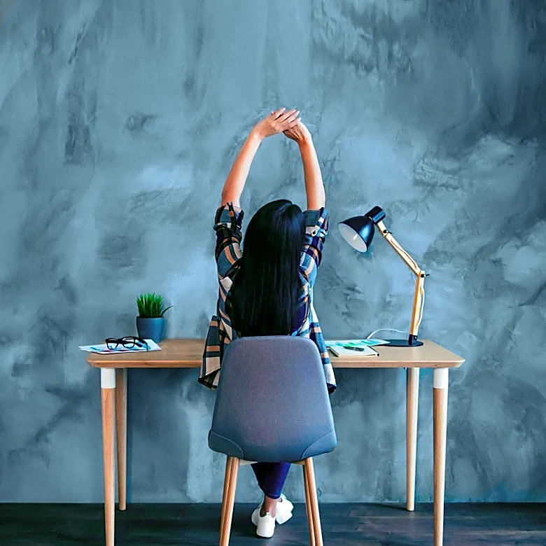 Experts Recommend Movement Breaks to Counteract Desk Job Stiffness