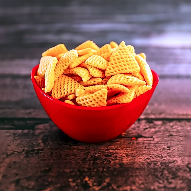 ‘Snealing’ Trend Reshapes American Snack Industry