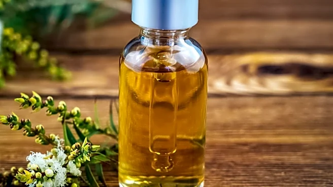 Dermatologists Recommend Face Oils for Acne Treatment, Highlighting Benefits for Skin Health