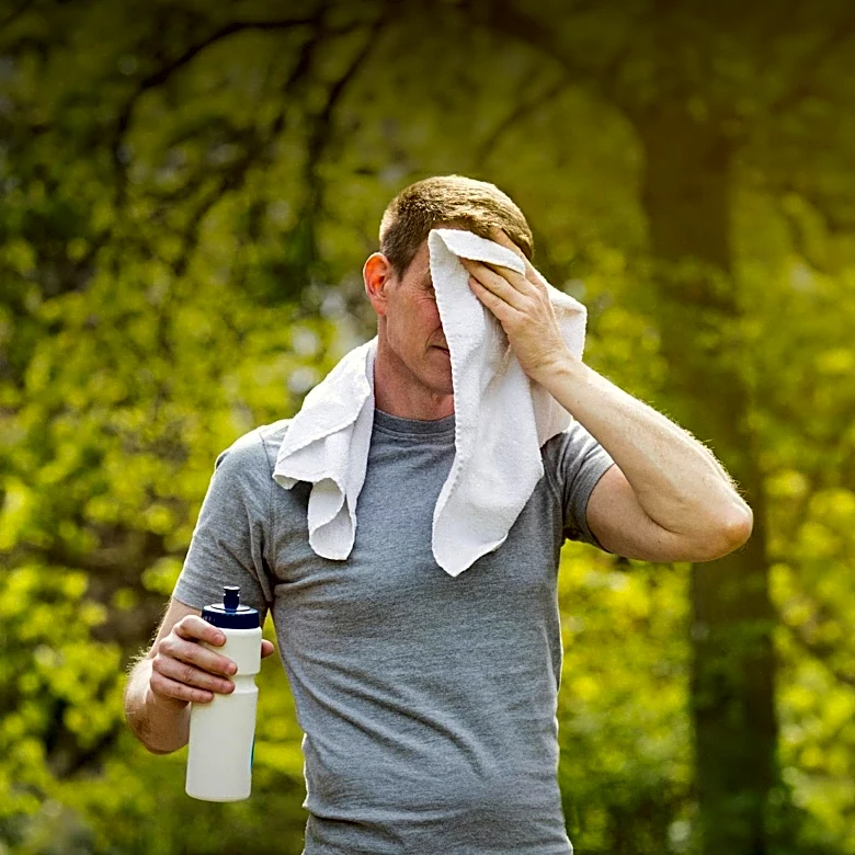 Sports Nutritionist Offers Guidance on Exercising Safely in Hot Weather