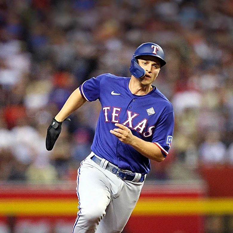 Corey Seager Progresses in Recovery, Begins Running for Rangers
