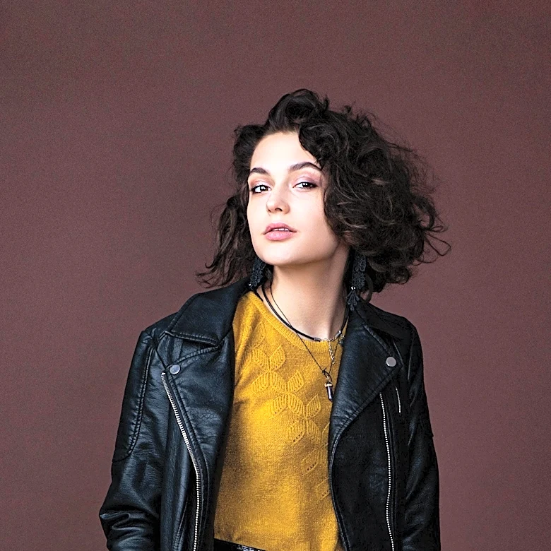 Gracie Abrams Releases Third Album 'Daughter From Hell'