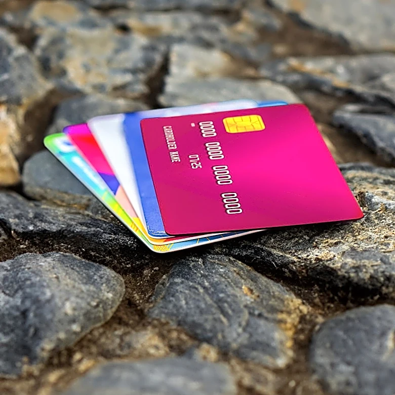 Understanding Debit vs. Credit Cards: Key Differences and Financial Implications