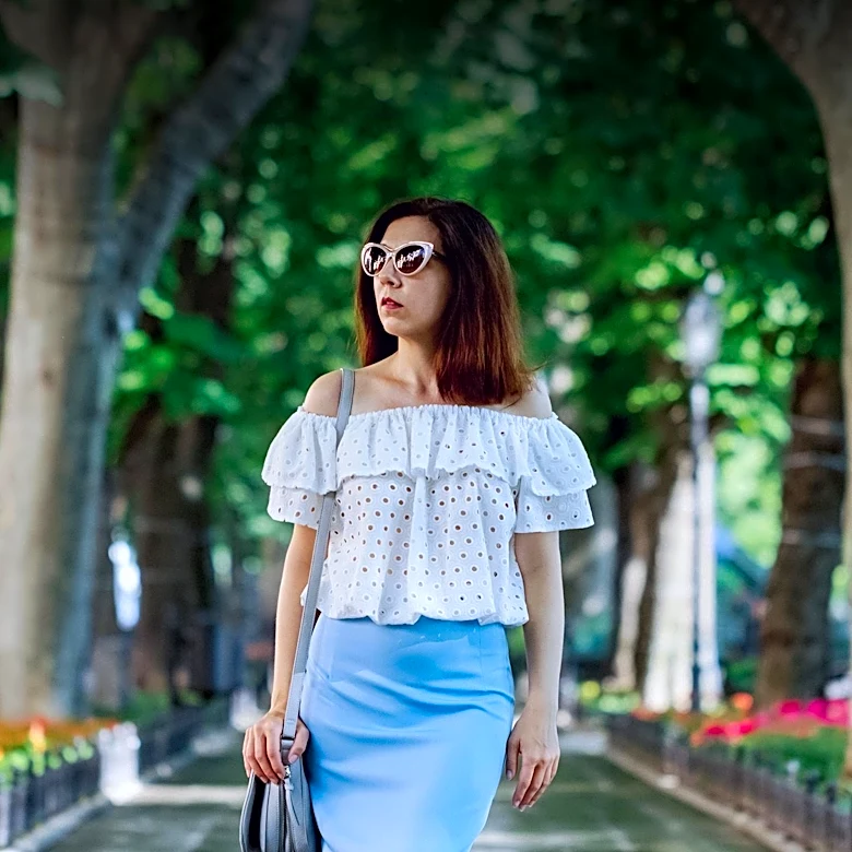 Eyelet Fashion Trend Takes Center Stage in Summer 2026
