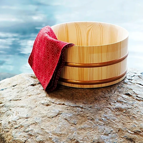 Japanese Tenugui Towels Gain Popularity for Versatile Use in U.S. Homes