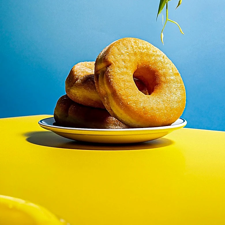 Mad Hatter Doughnuts Offers Unique Culinary Experience in Sacramento