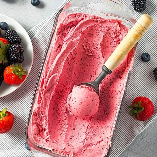 Homemade Ice Cream Recipe Gains Popularity for Simplicity and Versatility