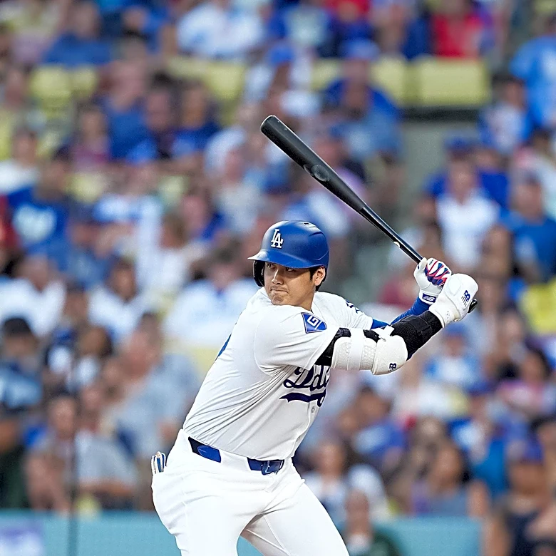 Rangers' Corey Seager Advances in Recovery from Back Injury