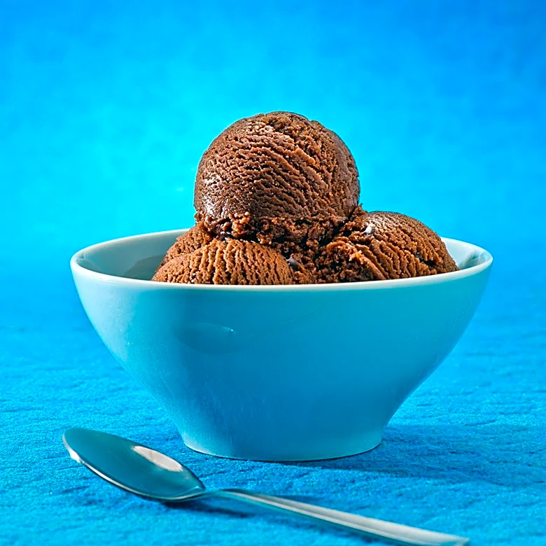 Moo Joe's Offers Free Ice Cream Scoops Across Chicago for National Ice Cream Month
