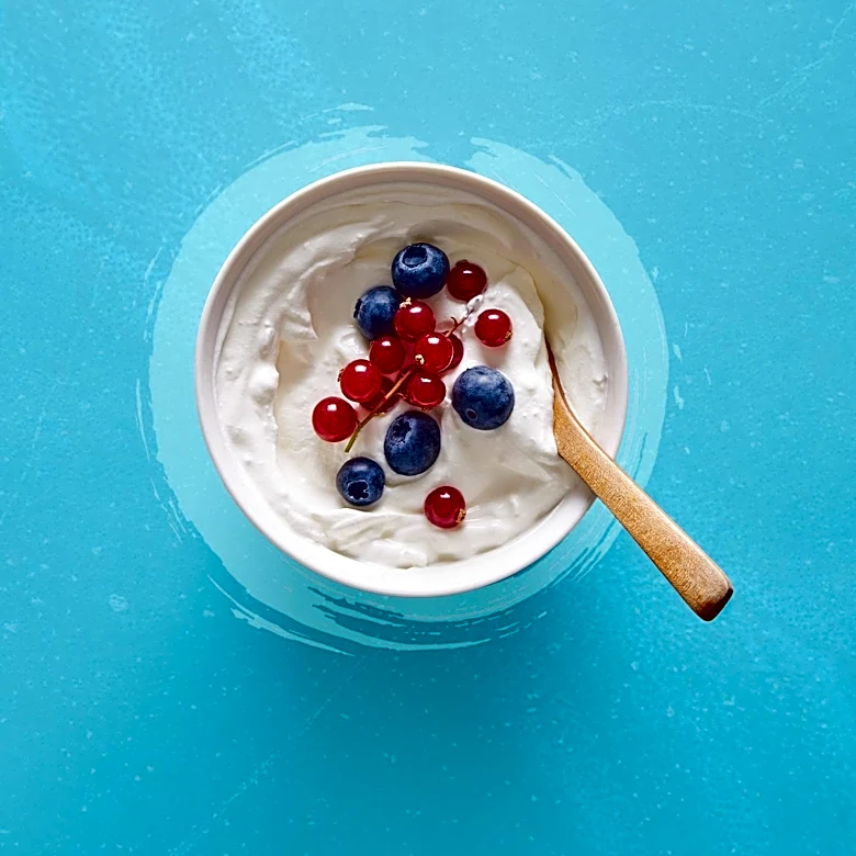 Greek Yoghurt Gains Popularity as a High-Protein Breakfast Alternative