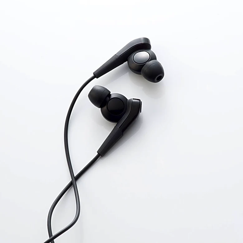 Walmart Offers Discounts on Beats Earbuds and Other Electronics in Daily Deals