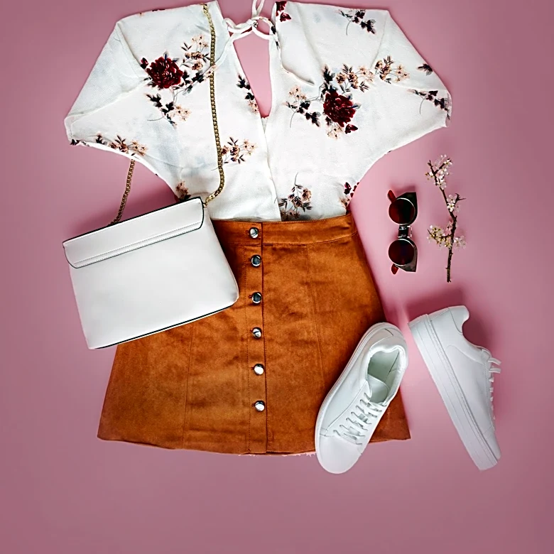Stylists Advocate for Summer Capsule Wardrobe to Maximize Outfit Options