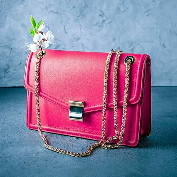 East-West Bags Remain a Chic Choice for Fashion Enthusiasts