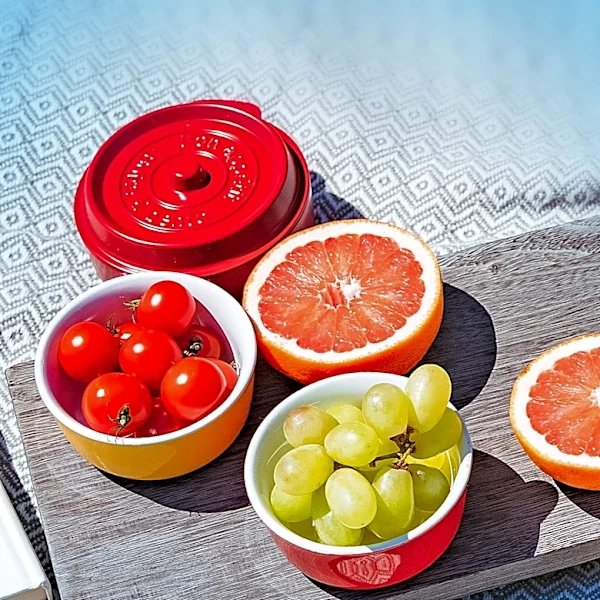 Żabka Launches By-the-Piece Fruit and Vegetable Snack Range to Promote Healthy Snacking