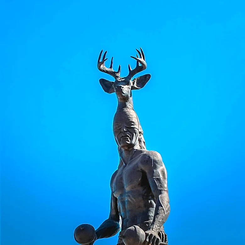Minnesota Town Unveils World's Tallest Nutcracker, Boosting Tourism
