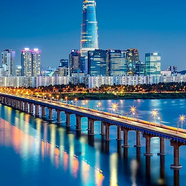 South Korea's Stock Market Sees Gains Amid Tech Sector Fluctuations