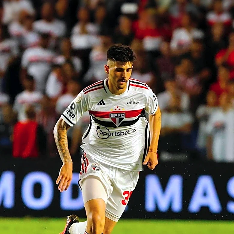 São Paulo and Corinthians Face FIFA Transfer Bans Over Unpaid Debts