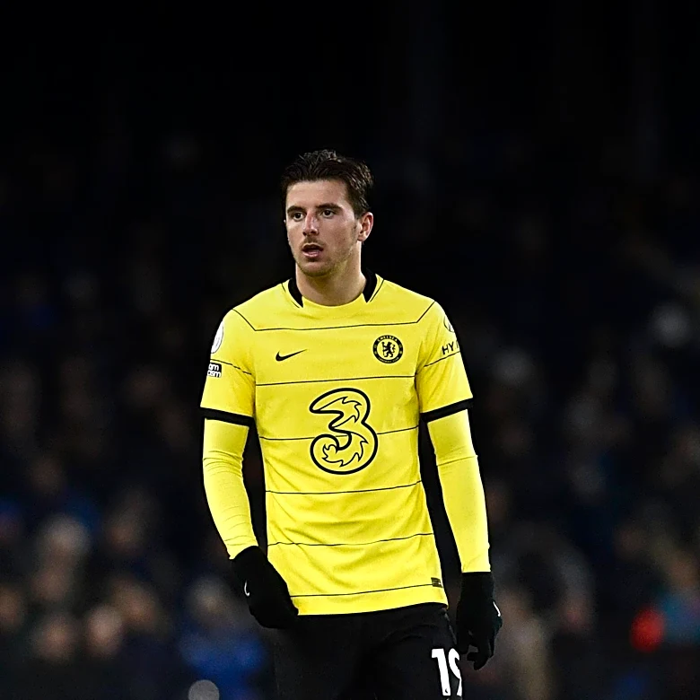Chelsea Unveils 2026-27 Away Kit Featuring Black and Yellow Design