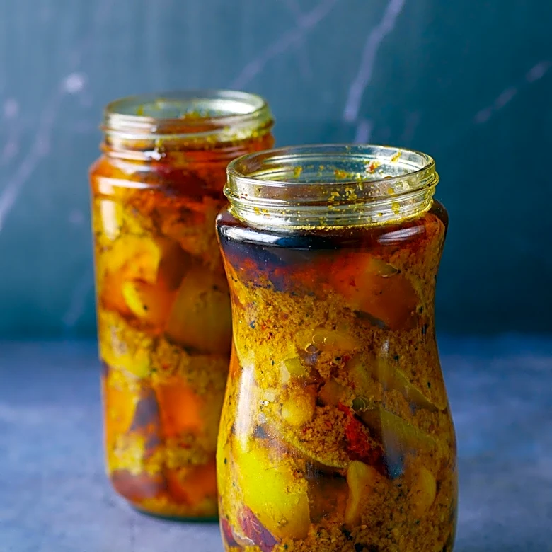 Chefs Recommend Top Jarred Pickle Brands for Flavor and Crunch