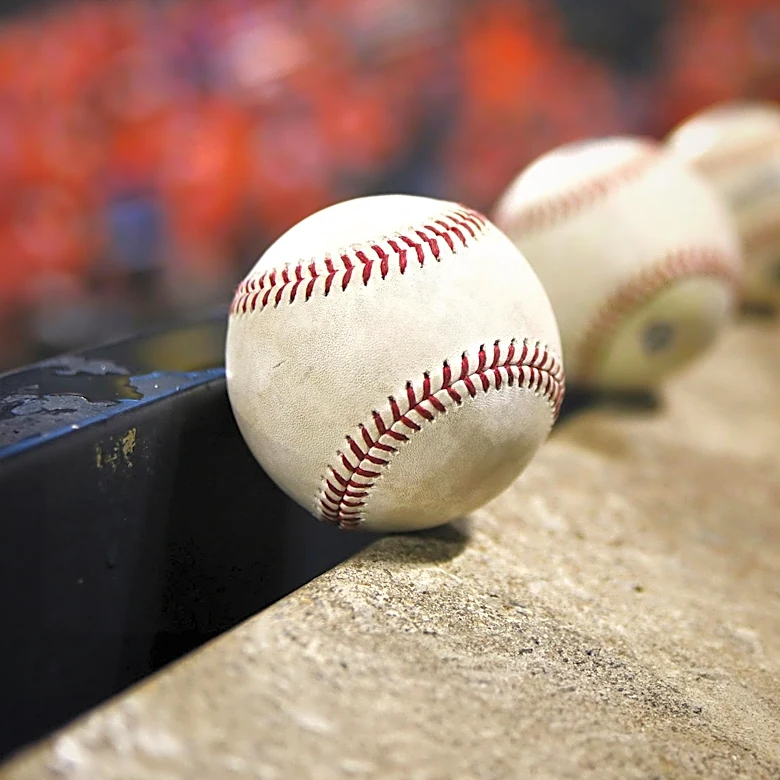 Bryan De La Cruz Hits First Home Run as a Phillie, Ties Game