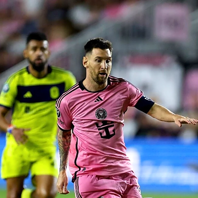 Inter Miami Overcomes Own Goal to Defeat Chicago Fire 3-2