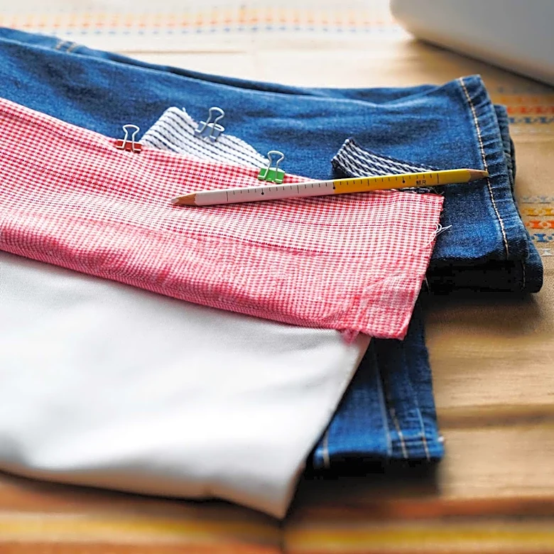 Creative Sweatshirt Upcycling Using Old Jeans