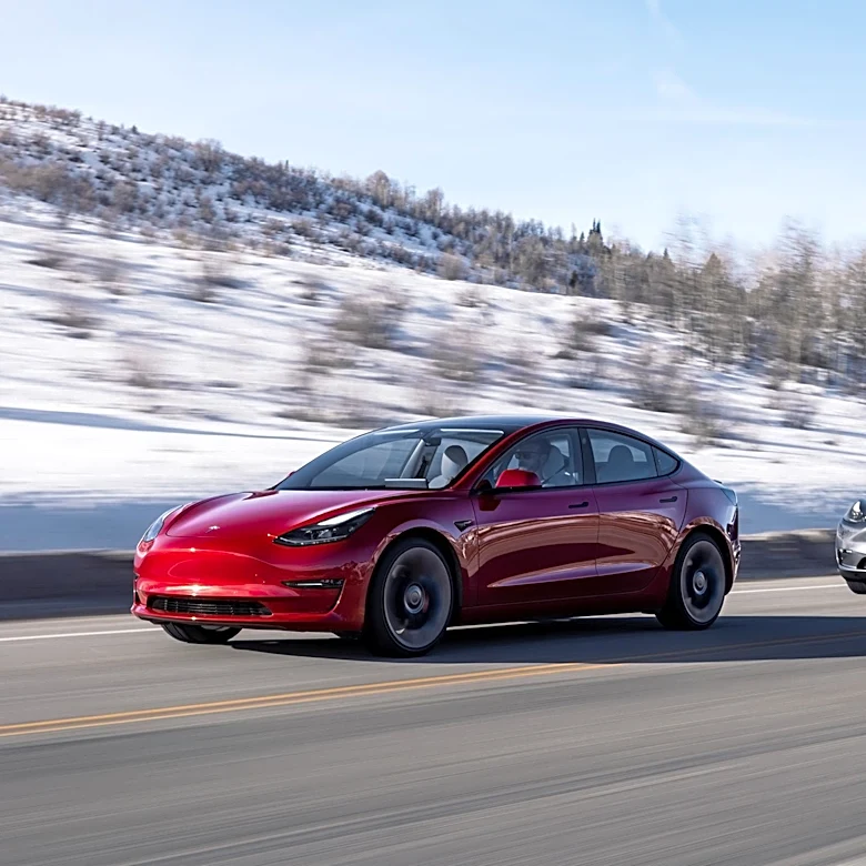 Tesla's Q2 Earnings Miss Amid Rising R Costs and Revenue Growth
