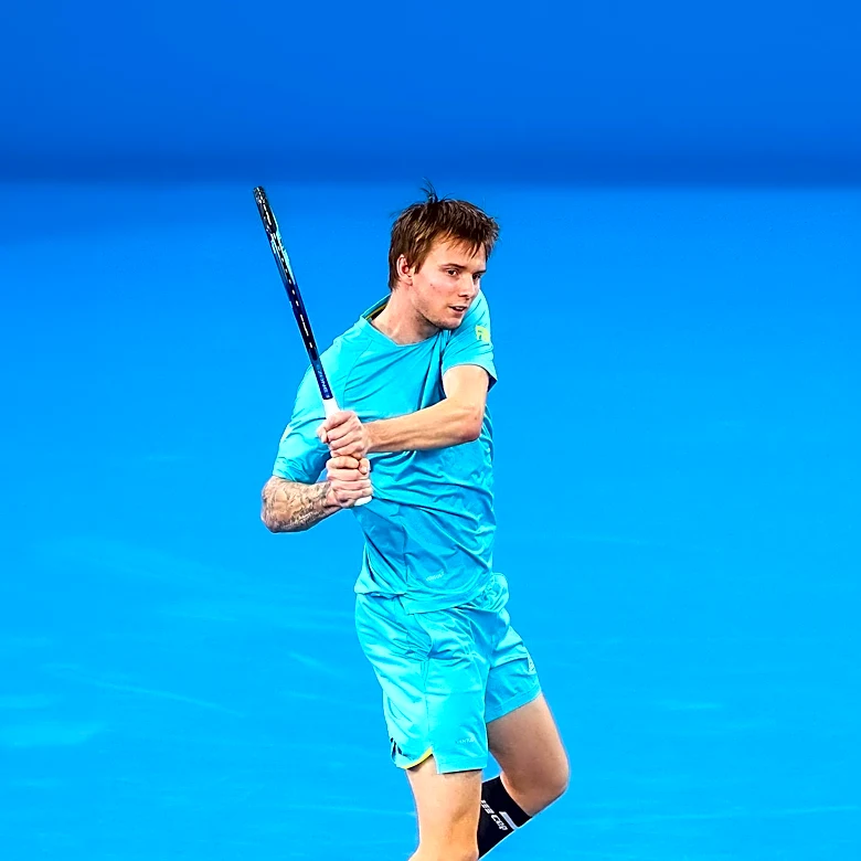 Alexander Bublik Advances in Generali Open Title Defense in Austria