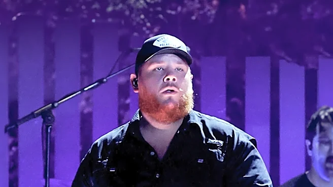 Montréal Canadiens Players Enjoy Offseason with Luke Combs Concert Appearance
