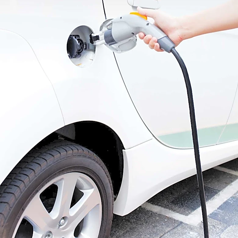 Strategies to Make Electric Vehicles More Affordable Amid Rising Gas Prices