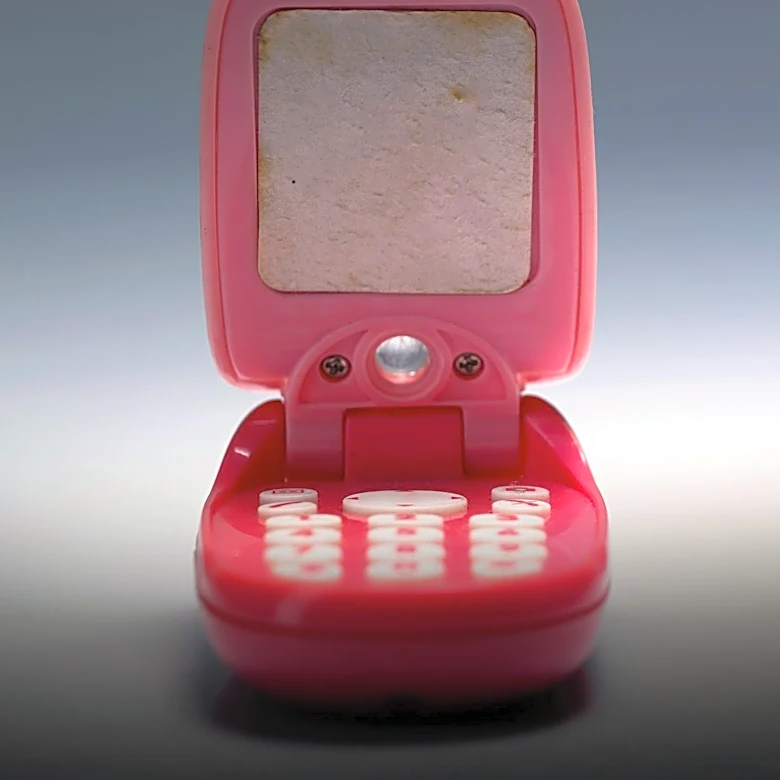 Light Launches Minimalist Flip Phone to Combat Digital Overload