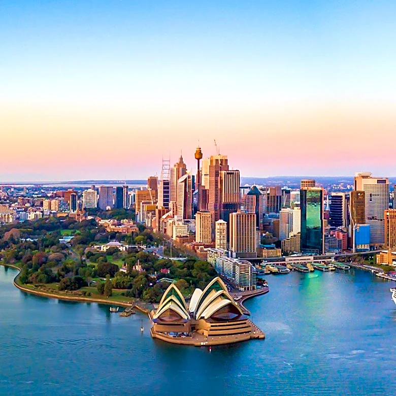Australia's Hospitality Sector Faces Major Challenges Amid Business Closures