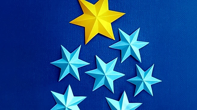 Stampin' Up! Introduces Stitched Season Star Fold Card in New Craft Series