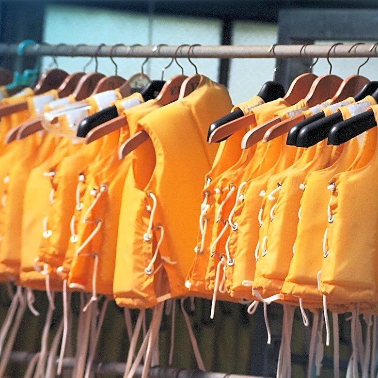 Military Procurement of Commercial Aircraft Life Preservers Opens New Bidding Opportunities