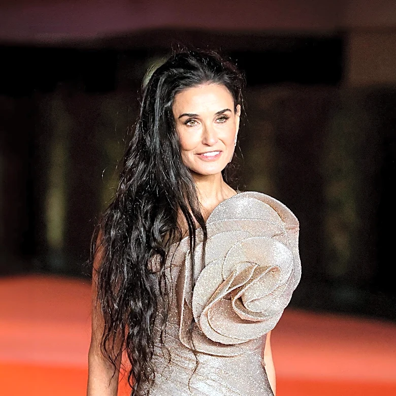 Demi Moore and Daughter Tallulah Willis Shine at Paris Fashion Event