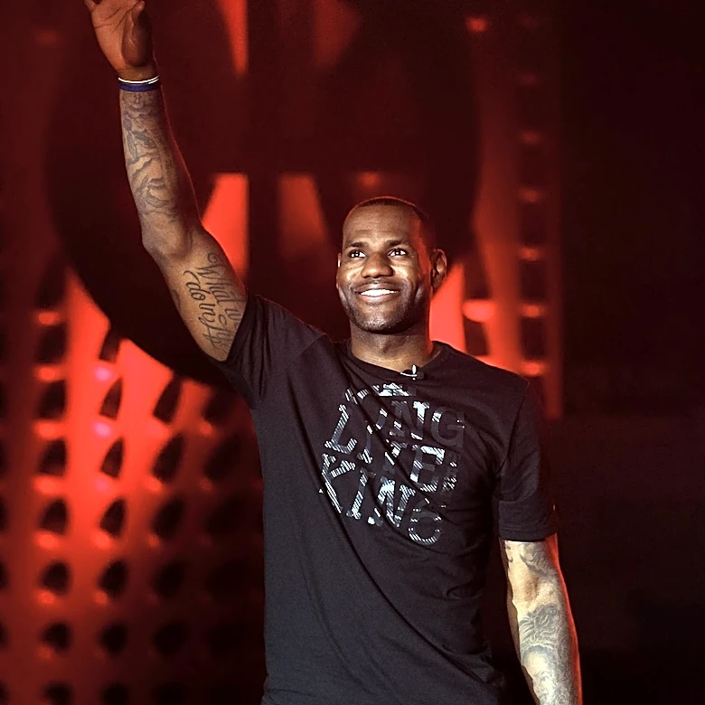 LeBron James Joins 76ers, Reshaping NBA Title Contenders