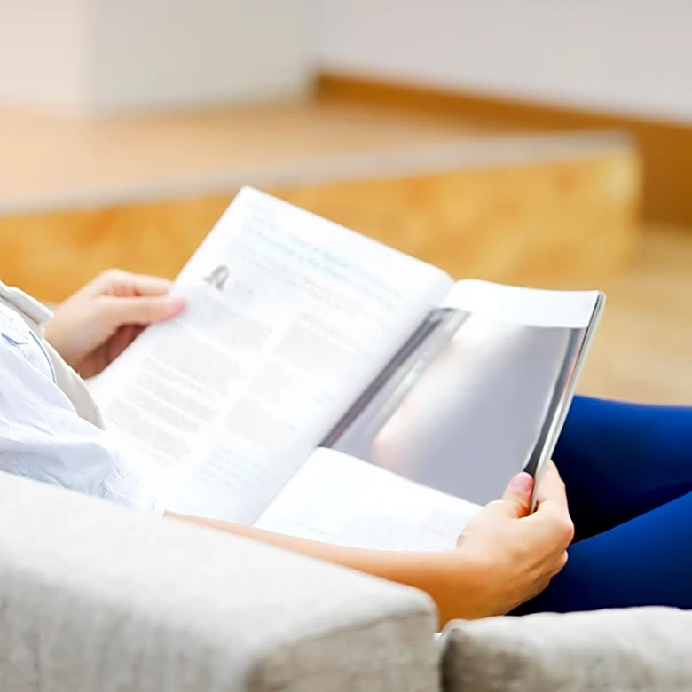 Biblioracle Discusses Decline in American Leisure Reading Amid Technological Shifts