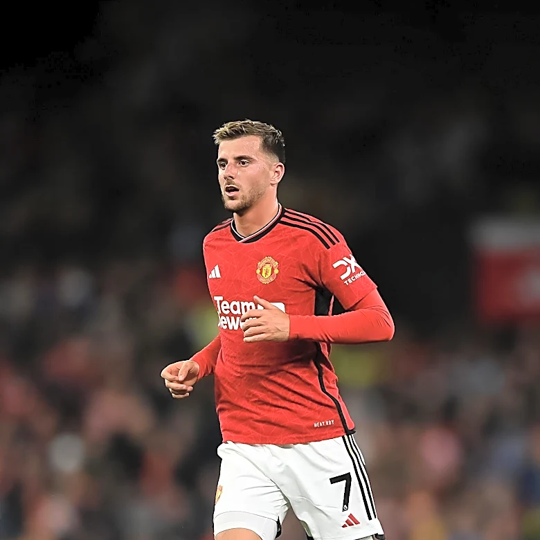 Mason Mount's Role in Manchester United's Midfield Strategy
