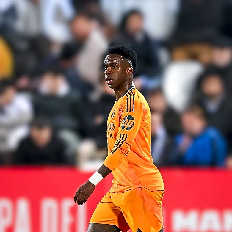 Arsenal Eyes Vinicius Junior Amid Contract Uncertainty at Real Madrid