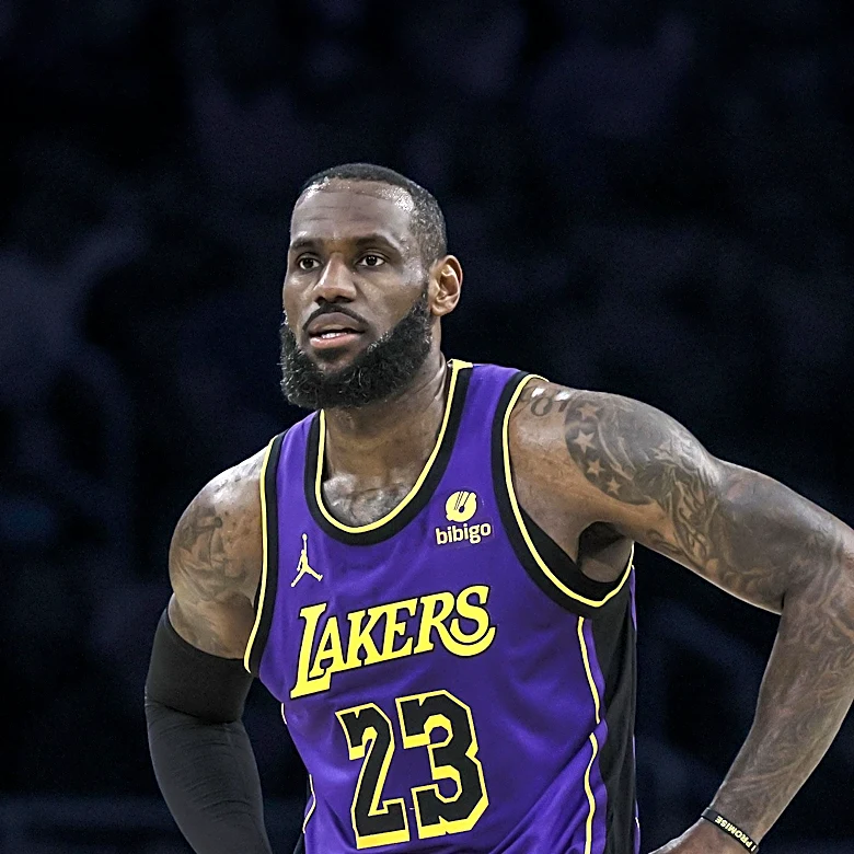 LeBron James Keeps NBA Teams in Suspense with Late Decision